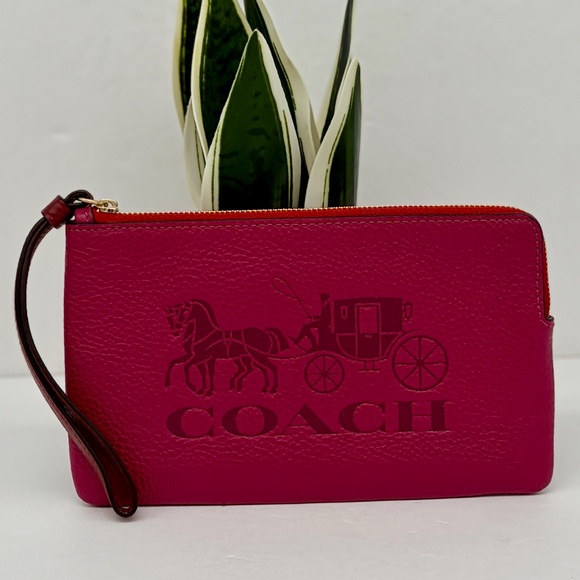 Coach Large Corner Zip Wristlet Wallet With Horse And Carriage - Picture 2 of 14